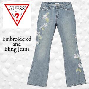 Guess Embroidered/Rhinestones Jeans – Size 30 - Like New